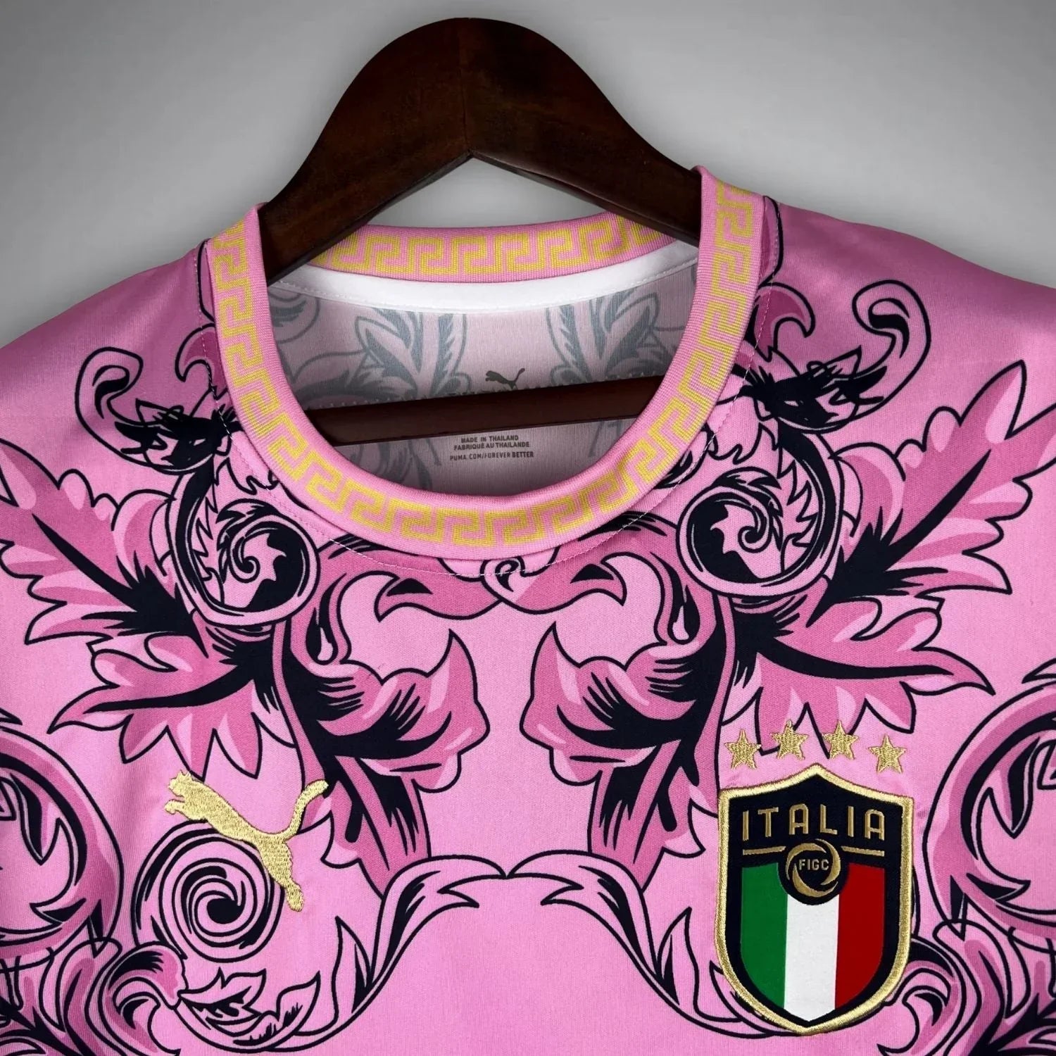 Italy - Limited Concept Versace Pink